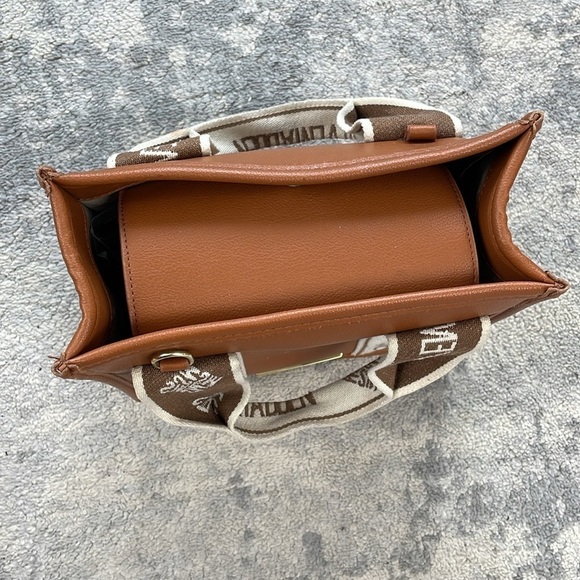 Steve Madden Bwebber Convertible Tote Bag True Cognac Viral TikTok - Picture 8 of 16